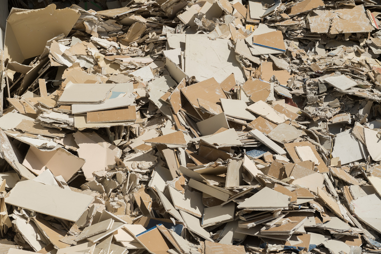 Drywall waste Safe and eco-friendly drywall disposal services in Langley by Canadian Empire Recycling