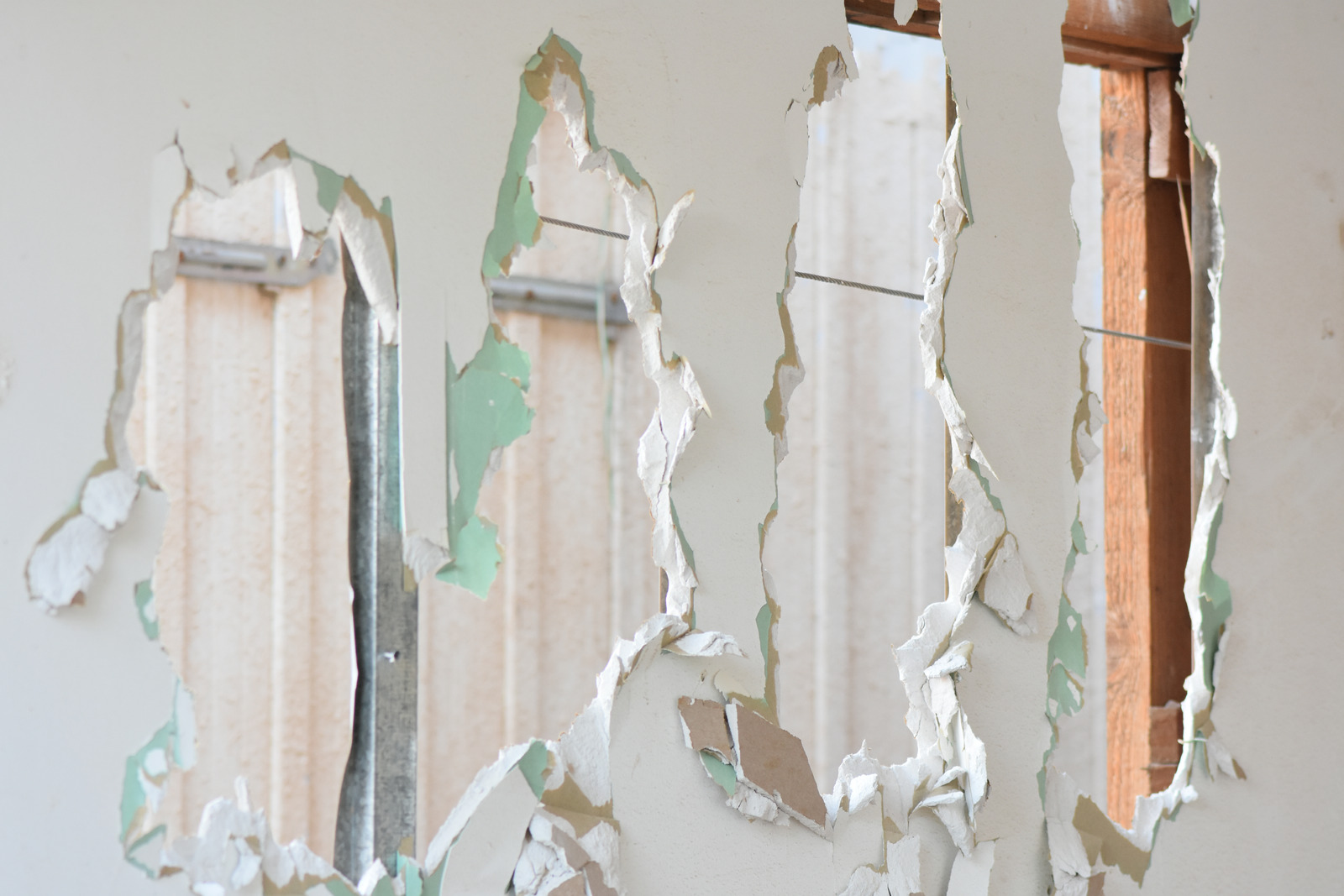 Drywall broken Responsible drywall disposal and recycling services in Langley